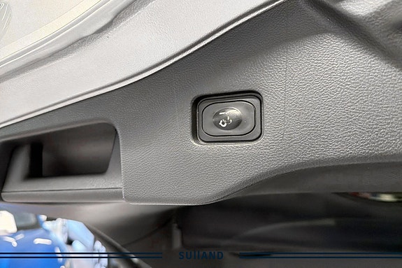 Ford Mondeo 22 of 24