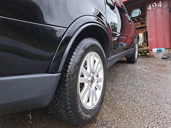 Volvo XC90 7 of 16