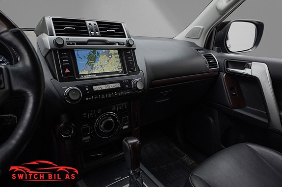 Toyota Land Cruiser 13 of 27