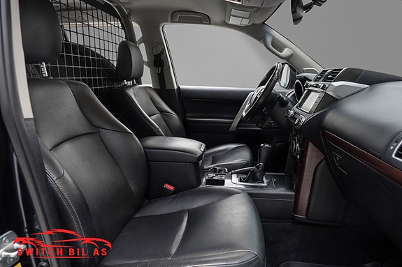 Toyota Land Cruiser 26 of 27