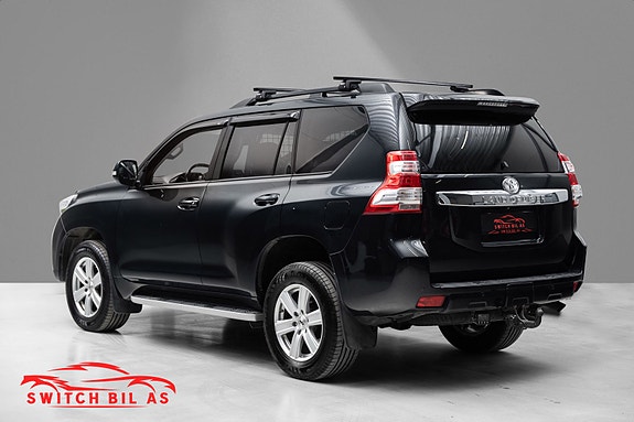 Toyota Land Cruiser 8 of 27