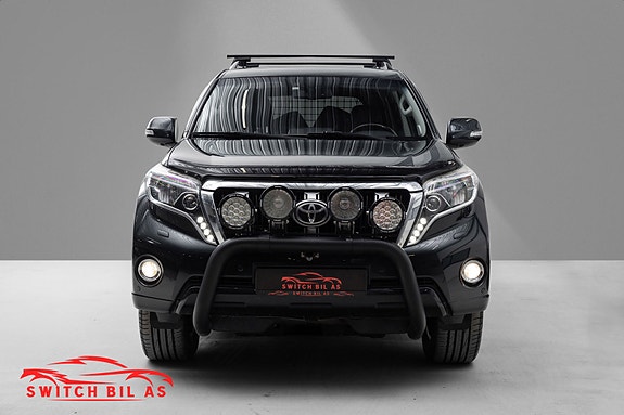 Toyota Land Cruiser 2 of 27