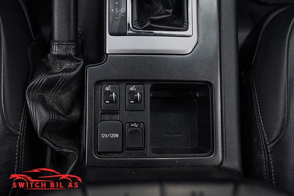 Toyota Land Cruiser 17 of 27