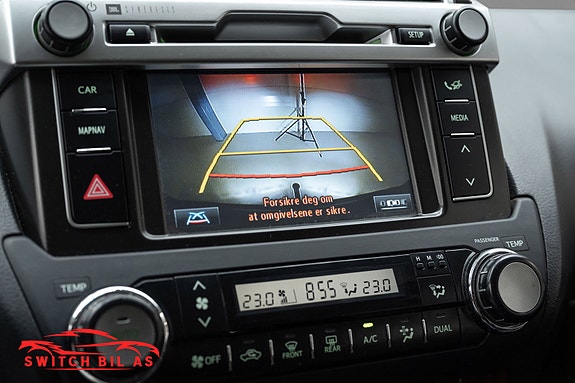 Toyota Land Cruiser 14 of 27