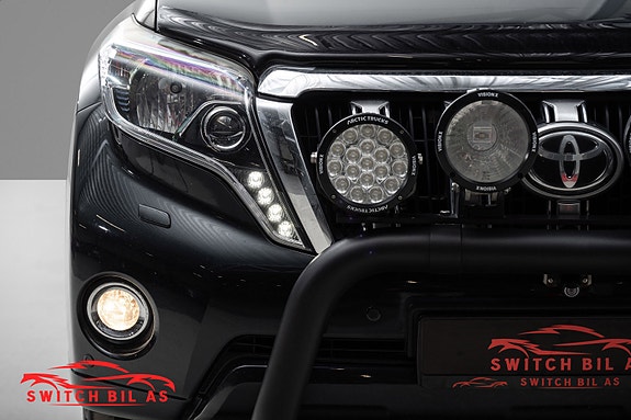 Toyota Land Cruiser 3 of 27