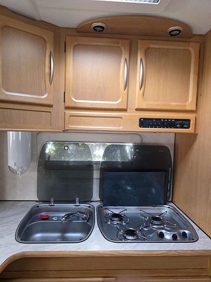 KABE Onyx GXL King Size 10 of 30