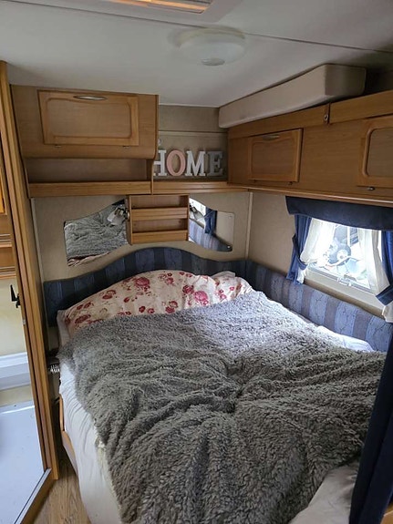 KABE Onyx GXL King Size 4 of 30