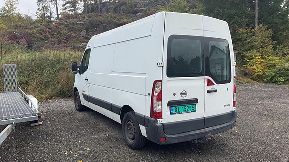 Nissan NV400 4 of 8