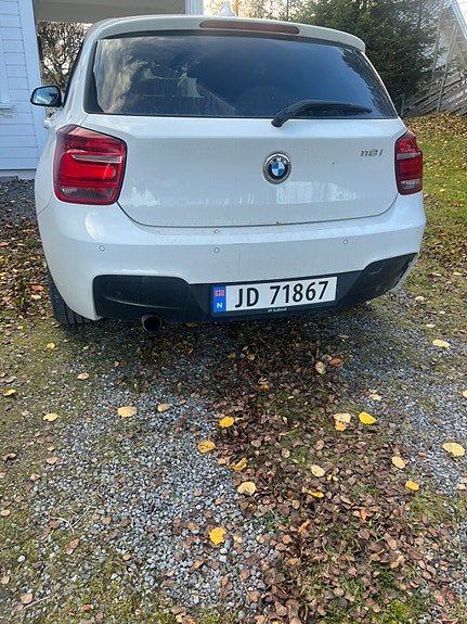 BMW 116i 3 of 7