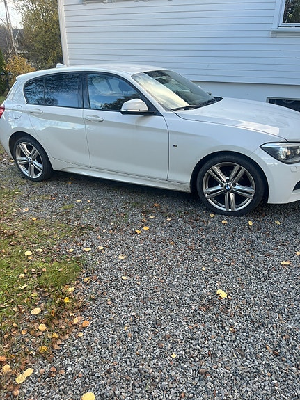 BMW 116i 2 of 7