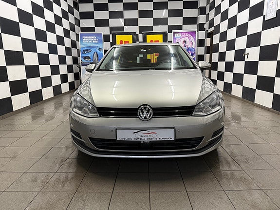 Volkswagen Golf VII 3 of 30