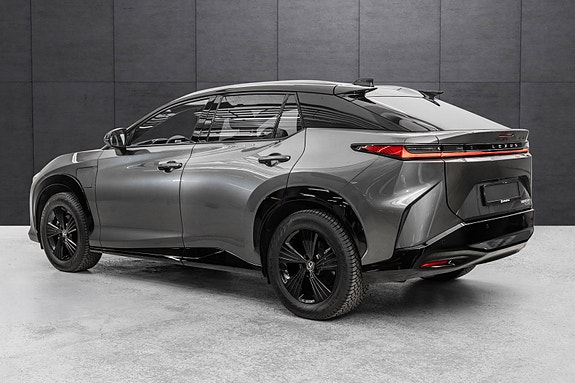 Lexus RZ450e 3 of 26