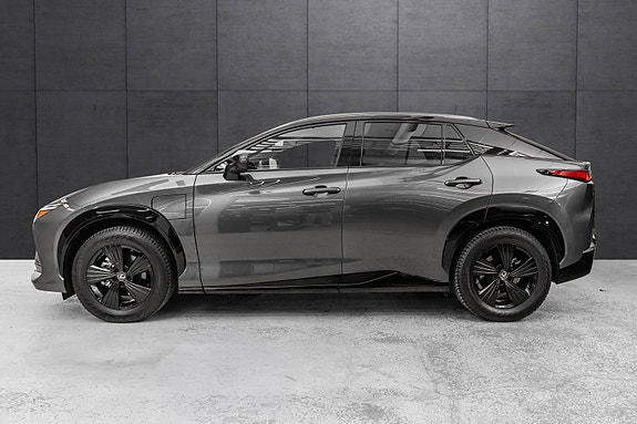 Lexus RZ450e 2 of 26