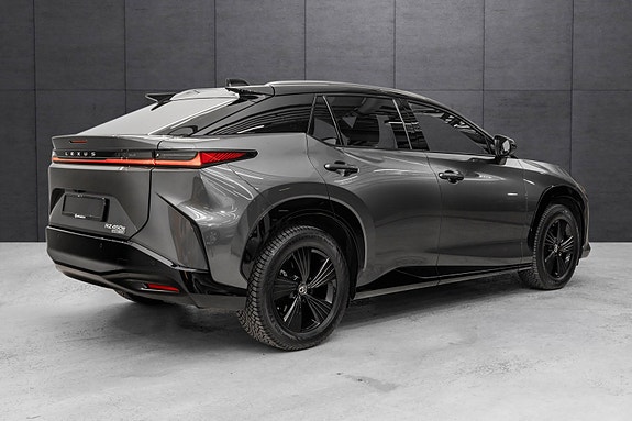 Lexus RZ450e 5 of 26