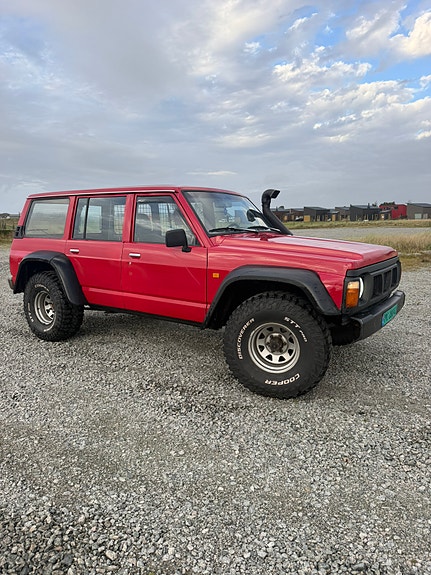 Nissan Patrol 4 of 17