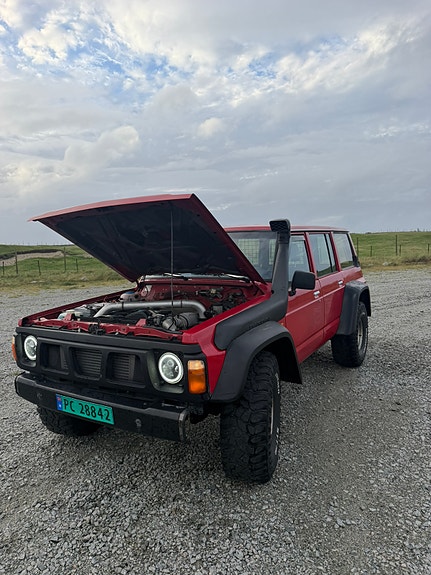 Nissan Patrol 14 of 17