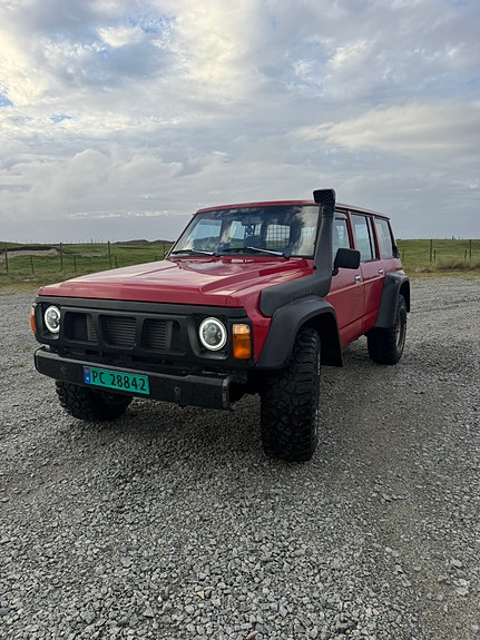 Nissan Patrol 2 of 17