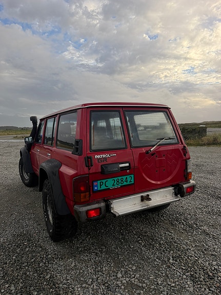 Nissan Patrol 7 of 17