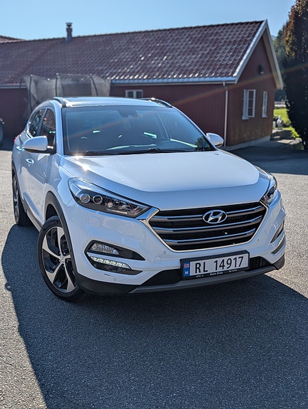 Hyundai Tucson 9 of 23