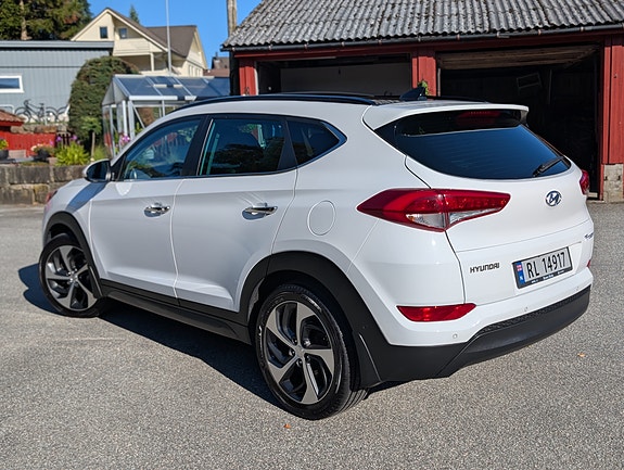 Hyundai Tucson 7 of 23