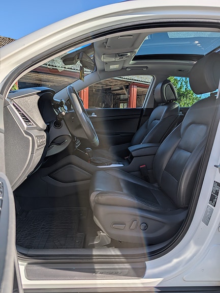 Hyundai Tucson 18 of 23