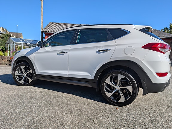 Hyundai Tucson 11 of 23