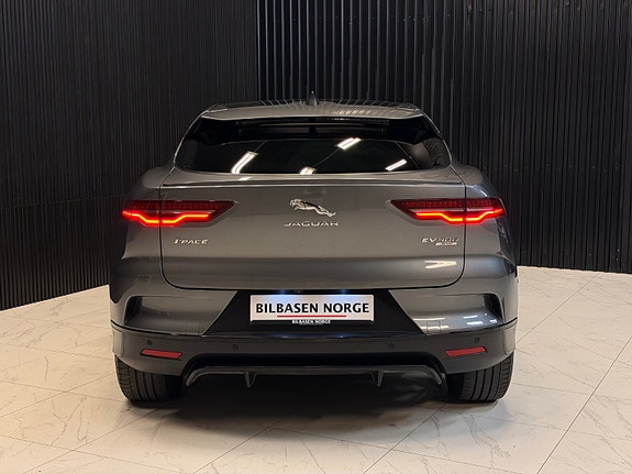 Jaguar I-PACE 10 of 30
