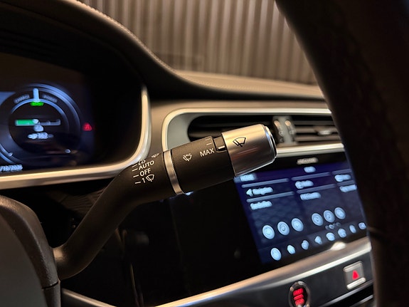 Jaguar I-PACE 29 of 30