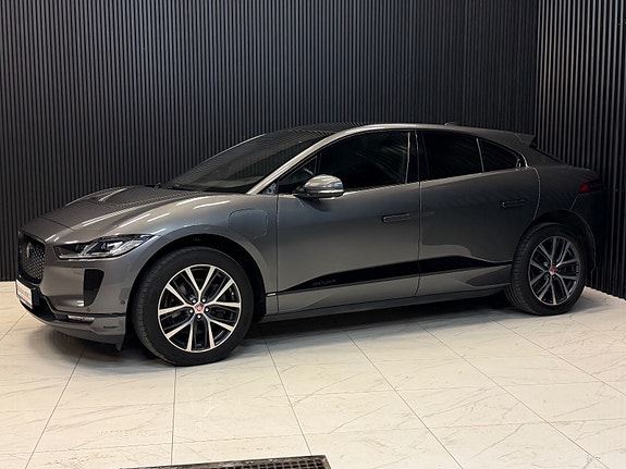 Jaguar I-PACE 6 of 30