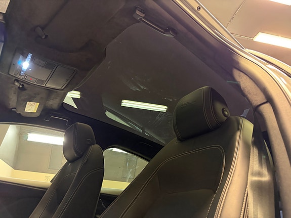 Jaguar I-PACE 24 of 30