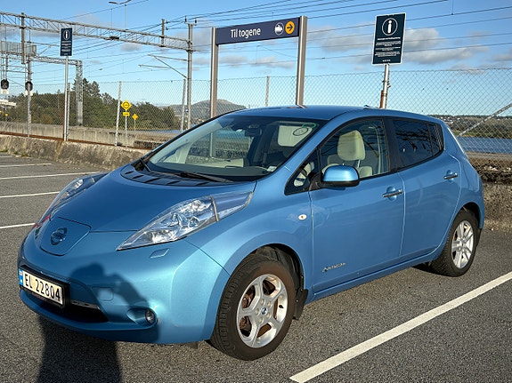 Nissan Leaf 2 of 30