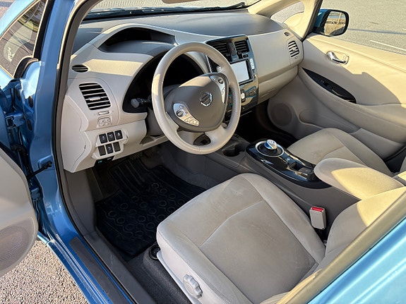 Nissan Leaf 16 of 30