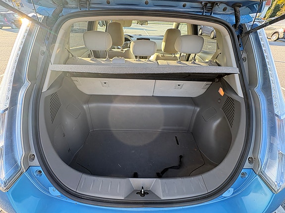 Nissan Leaf 11 of 30