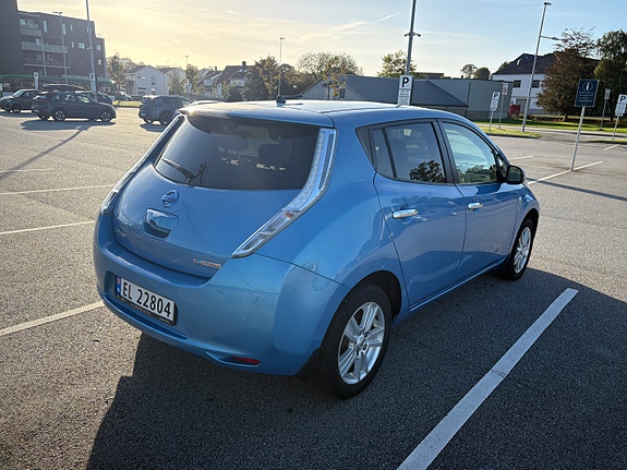 Nissan Leaf 6 of 30