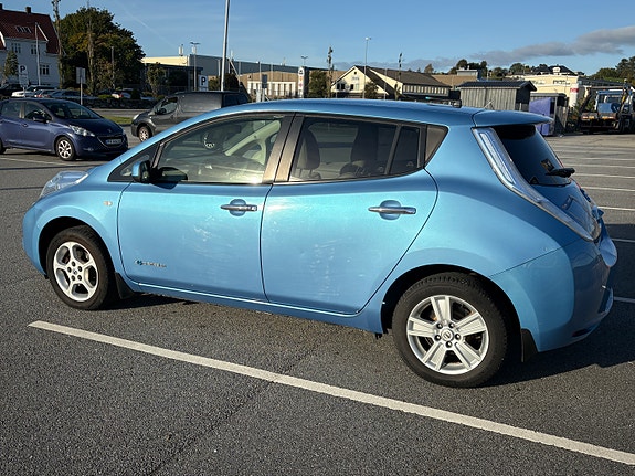 Nissan Leaf 3 of 30