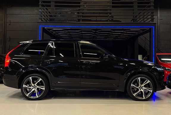 Volvo XC90 8 of 30
