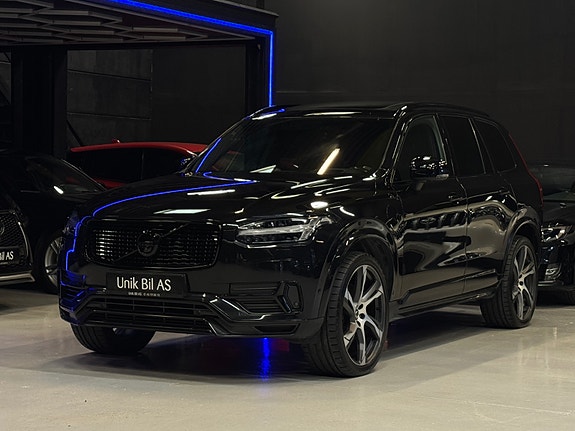 Volvo XC90 2 of 30