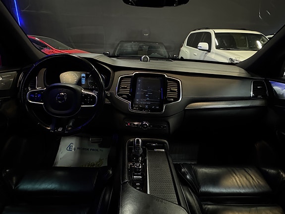Volvo XC90 19 of 30