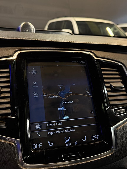 Volvo XC90 22 of 30