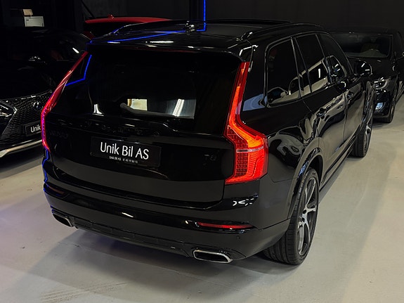 Volvo XC90 10 of 30