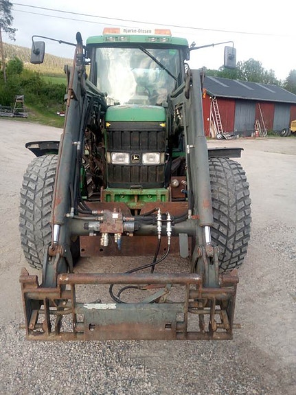 John Deere 6610 3 of 9