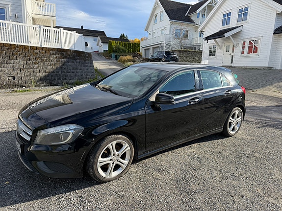 Mercedes-Benz A180 3 of 14