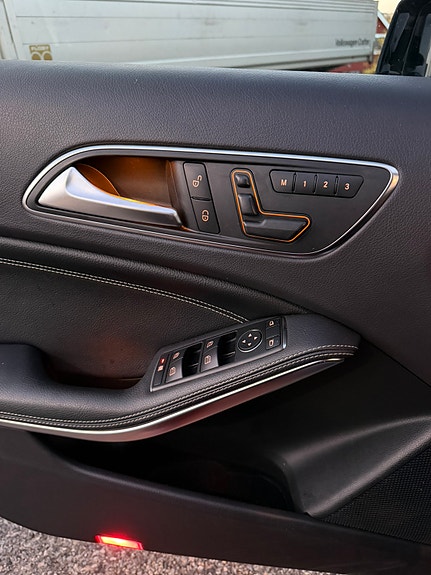 Mercedes-Benz A180 13 of 14