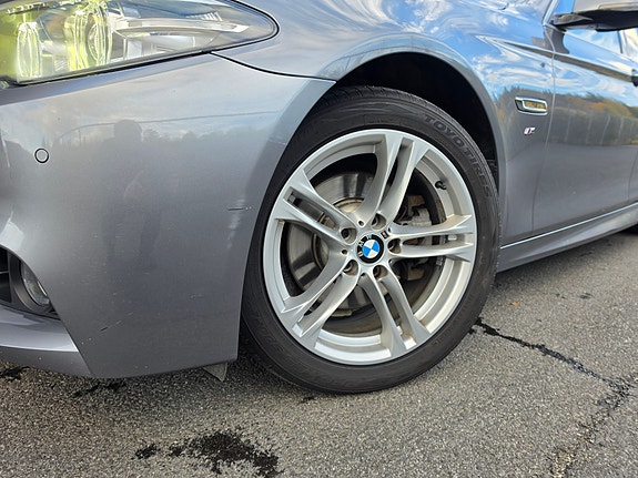 BMW 520d 2 of 30