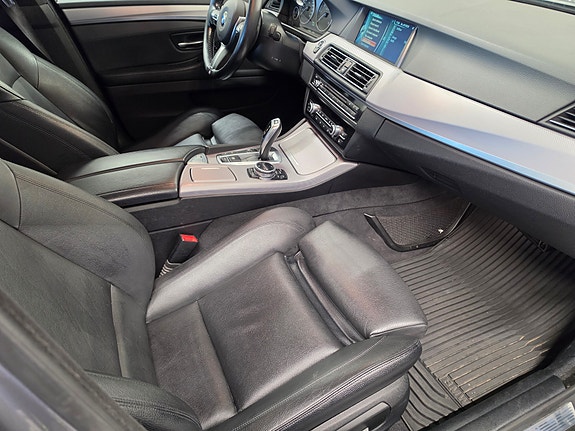 BMW 520d 30 of 30