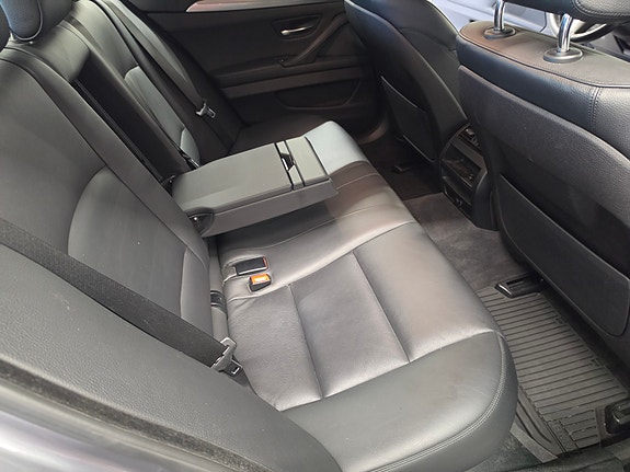 BMW 520d 27 of 30