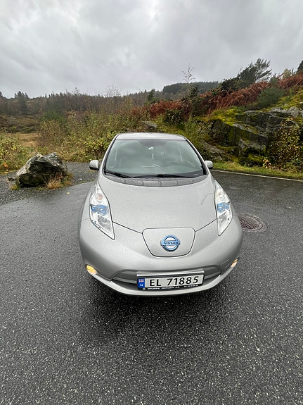 Nissan Leaf 5 of 8