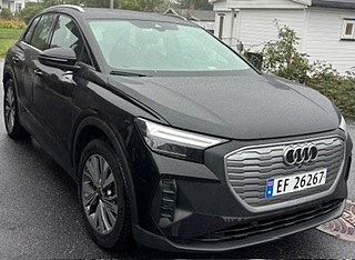 Audi Q4 e-tron 2 of 8