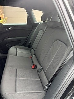 Audi Q4 e-tron 6 of 8