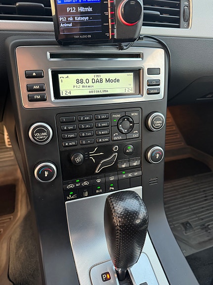 Volvo V70 10 of 16